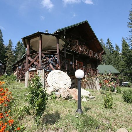 ミホヴォ Chalet Fleryアパートホテル エクステリア 写真