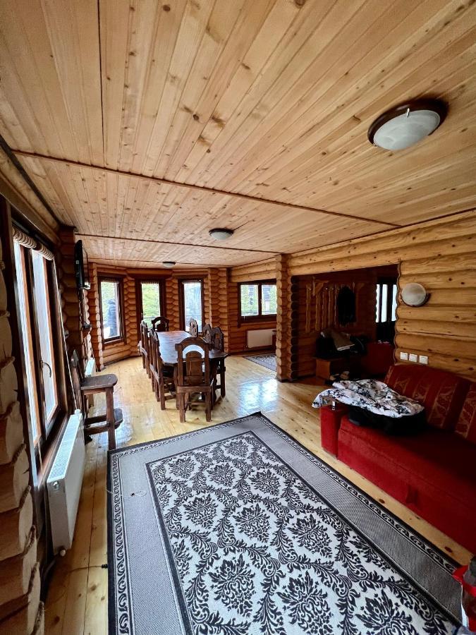 ミホヴォ Chalet Fleryアパートホテル エクステリア 写真